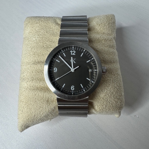 Calvin Klein Stainless steel watch with a black analog dial classic - Picture 2 of 7